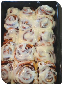 cinnamon roll pan2