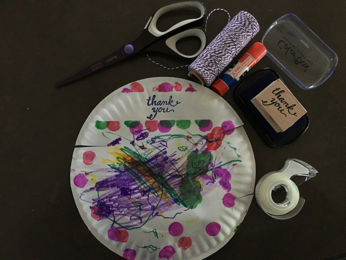 paper_plate_basket_DIY_3