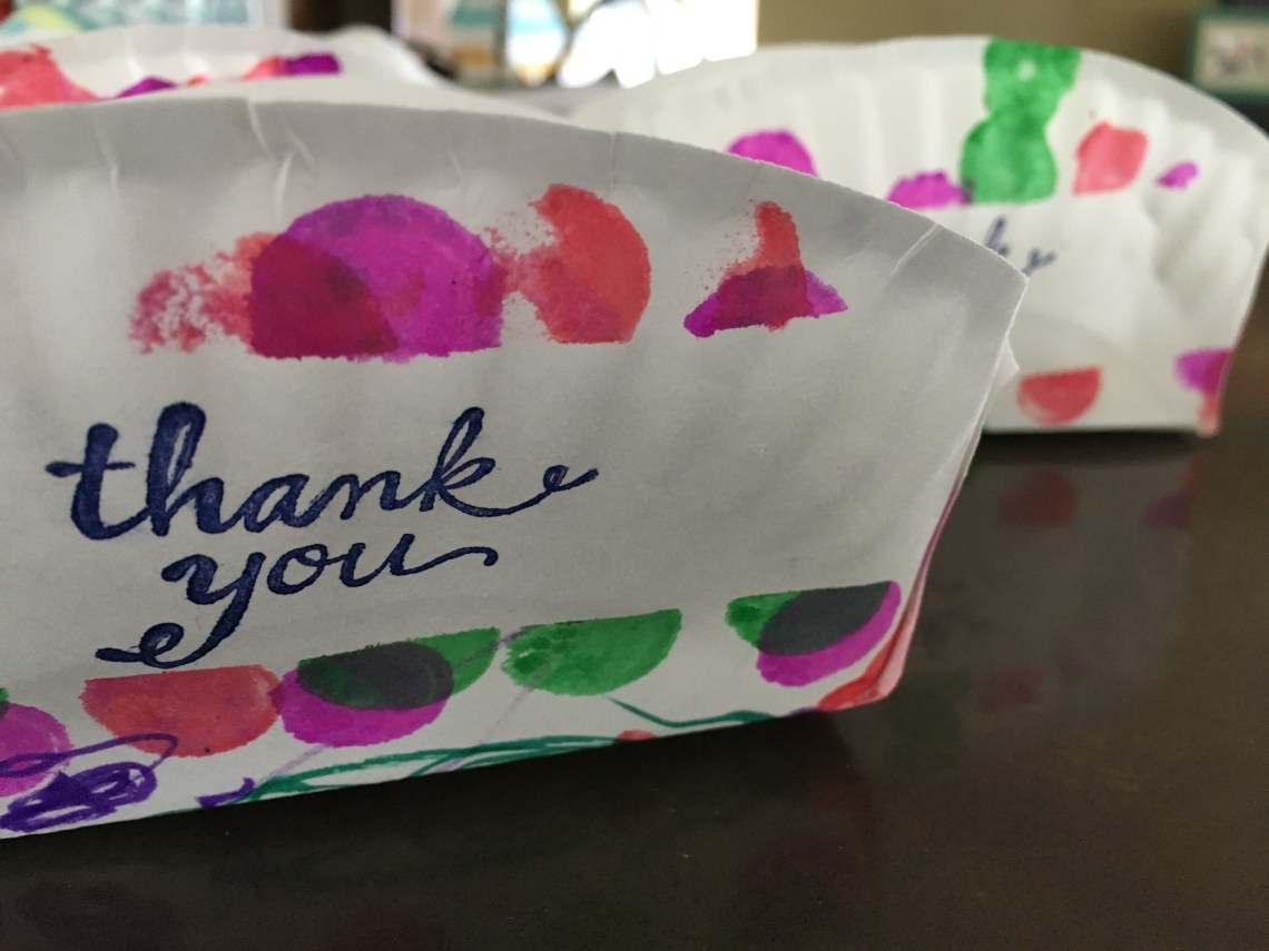 paper_plate_basket_DIY_6